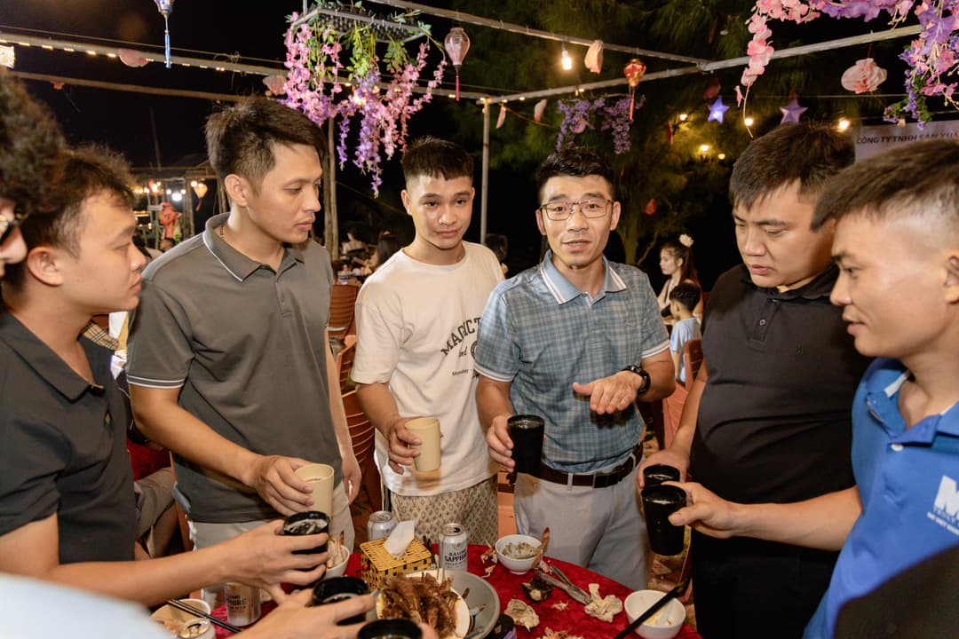 Hội Bạn Cấp 3 – 10 Năm Gặp Lại